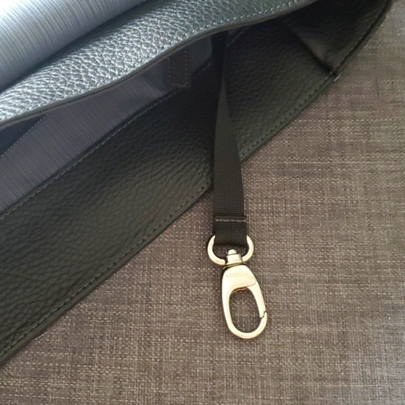 NWOT Bosca messenger bag, black - Picture 15 of 15